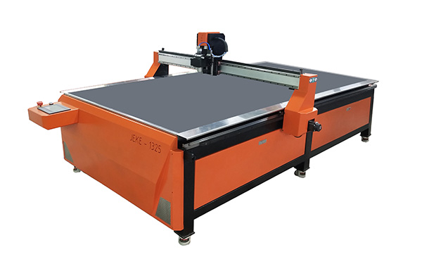 EVA振動(dòng)刀切割機(jī) EVA振動(dòng)刀切割機(jī)